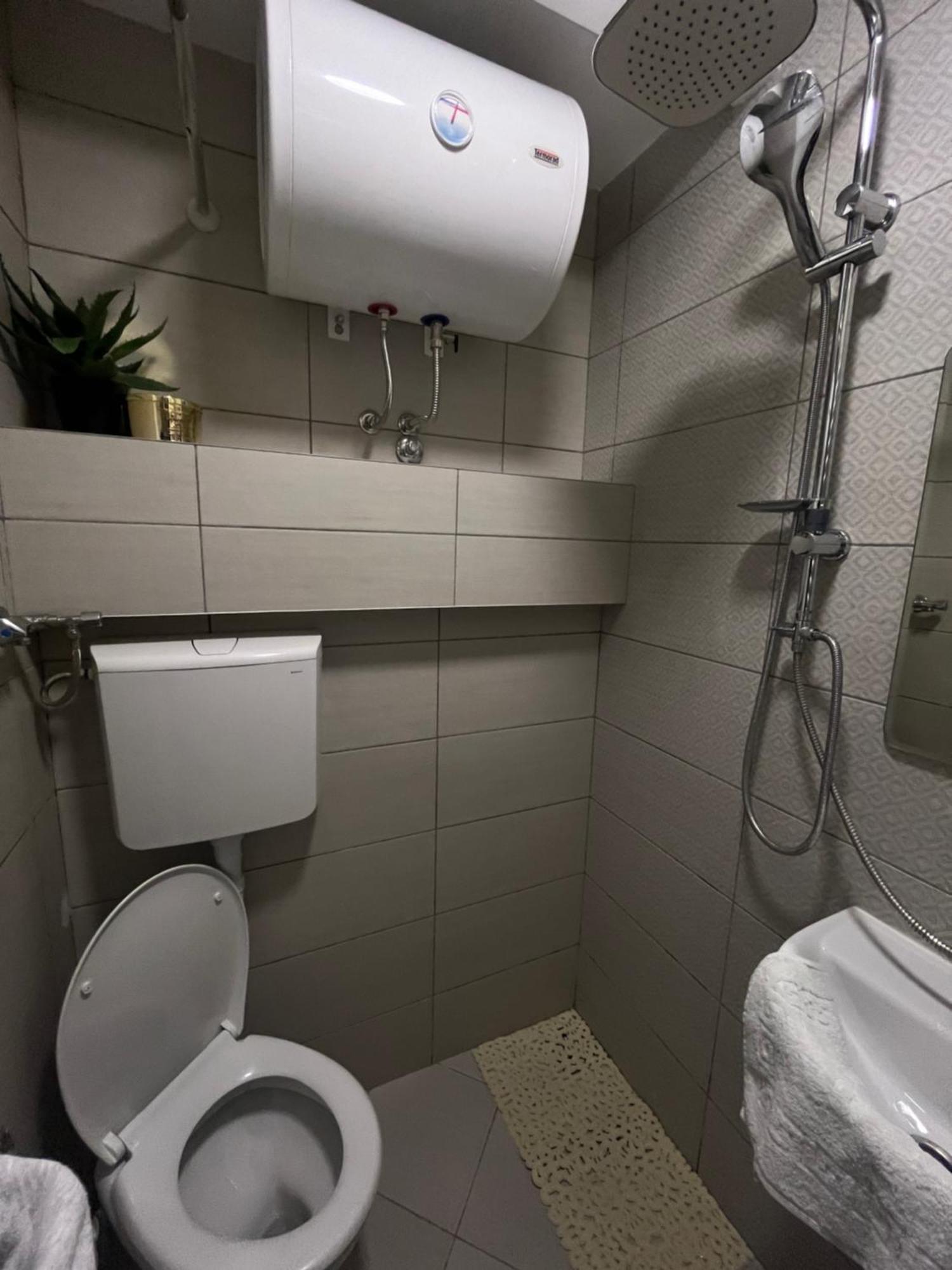 Nilton 2 Apartmans Ni